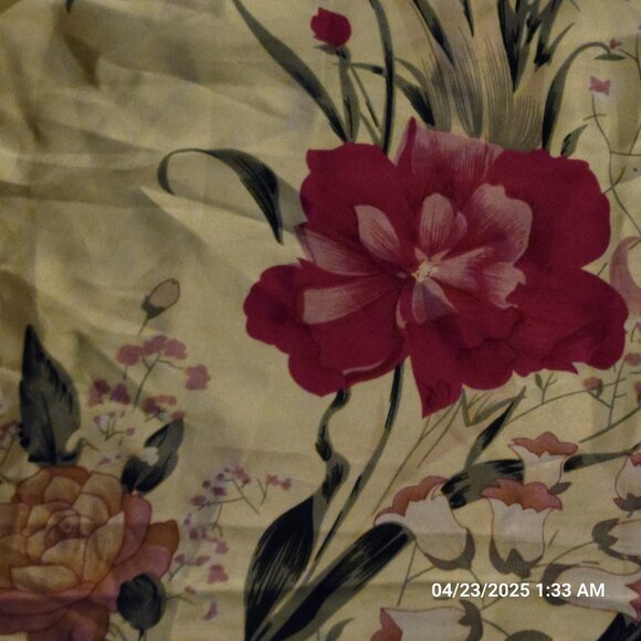 Spring Scarf Colorful Floral Silky 34" X 34" - Picture 3 of 7